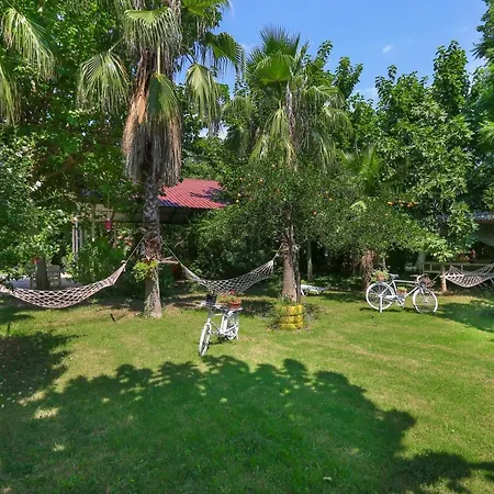 Rose Bungalow Gazde/Camere de închiriat Kemer